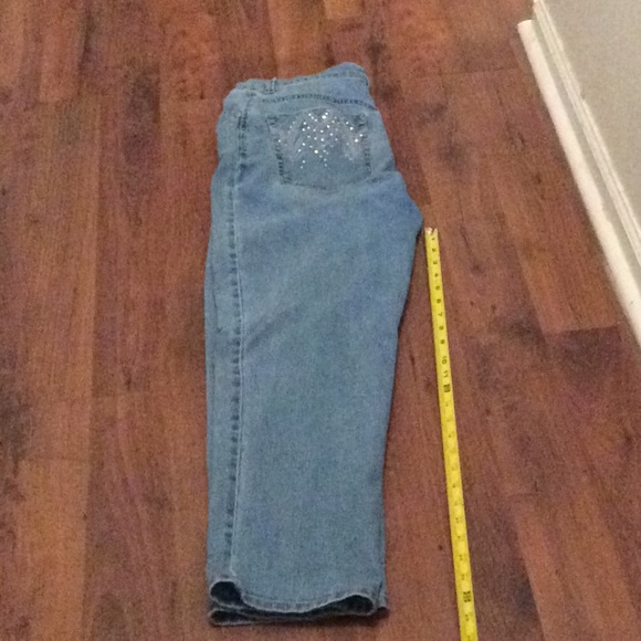 Amanda - Picture 5 of 8